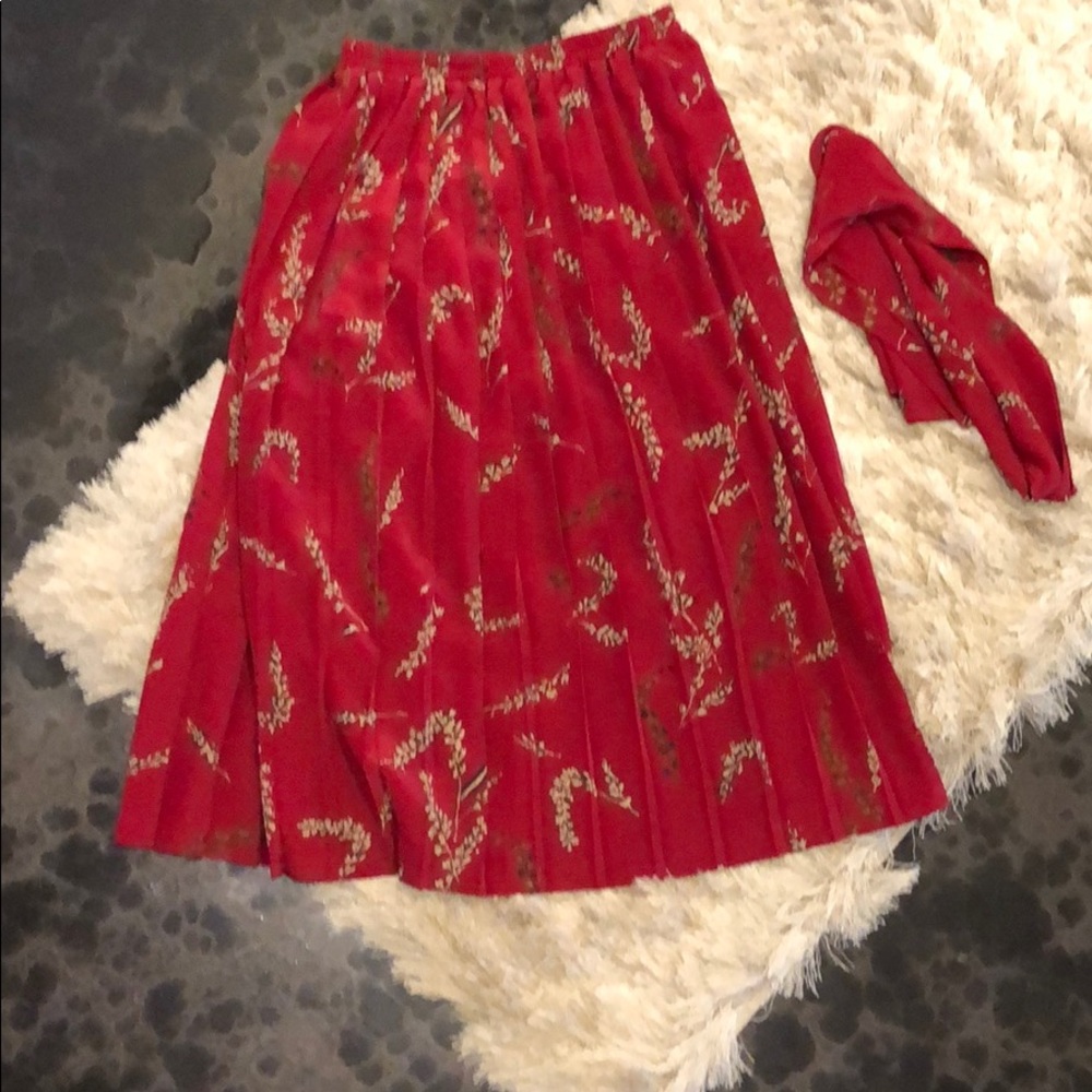 Pleated vintage skirt ❤️